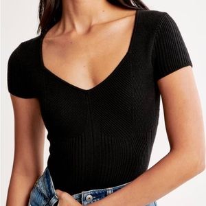 Abercrombie & Fitch Black Short-Sleeve Sweetheart Sweater Bodysuit